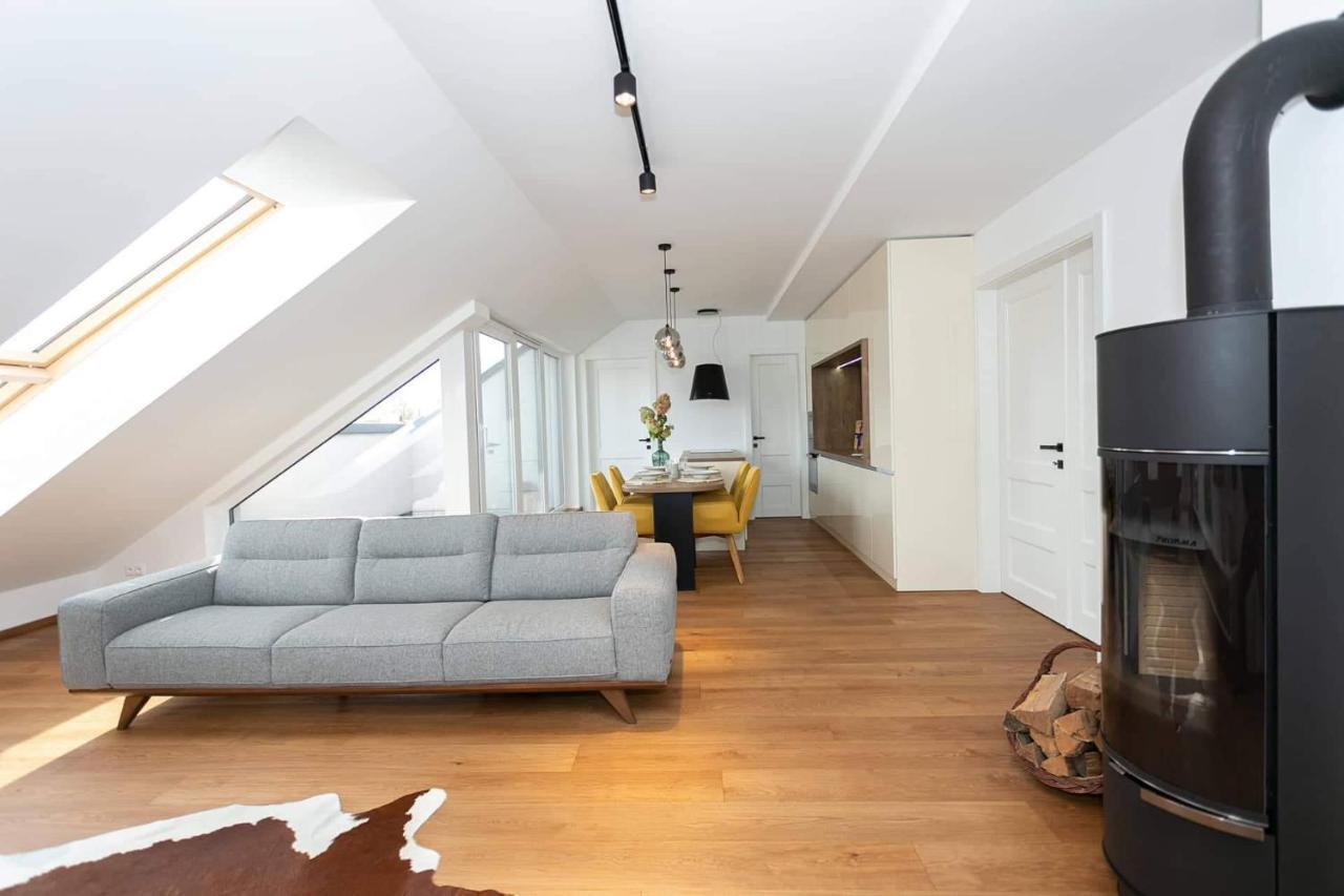 Bl - The Penthouse, 24Hr Self Check-In, 2 Bedrooms, Fireplace, Ac, Panoramic View From Main Balcony, 3-Minute Walk To City Center Банска бистрица Екстериор снимка