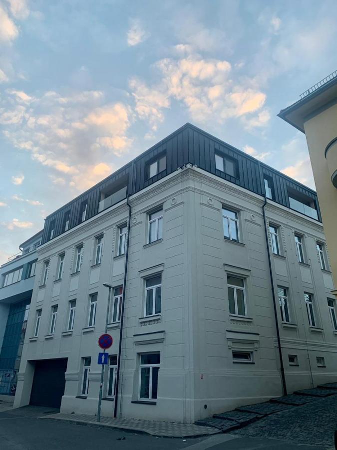 Bl - The Penthouse, 24Hr Self Check-In, 2 Bedrooms, Fireplace, Ac, Panoramic View From Main Balcony, 3-Minute Walk To City Center Банска бистрица Екстериор снимка