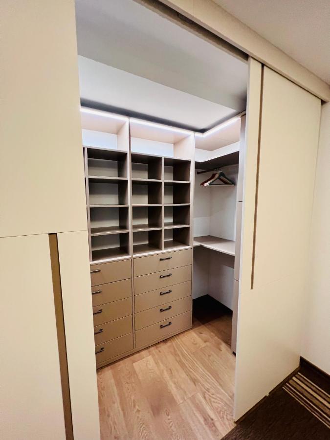 Bl - The Penthouse, 24Hr Self Check-In, 2 Bedrooms, Fireplace, Ac, Panoramic View From Main Balcony, 3-Minute Walk To City Center Банска бистрица Екстериор снимка